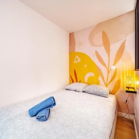 Joli Avec Verriere 리옹